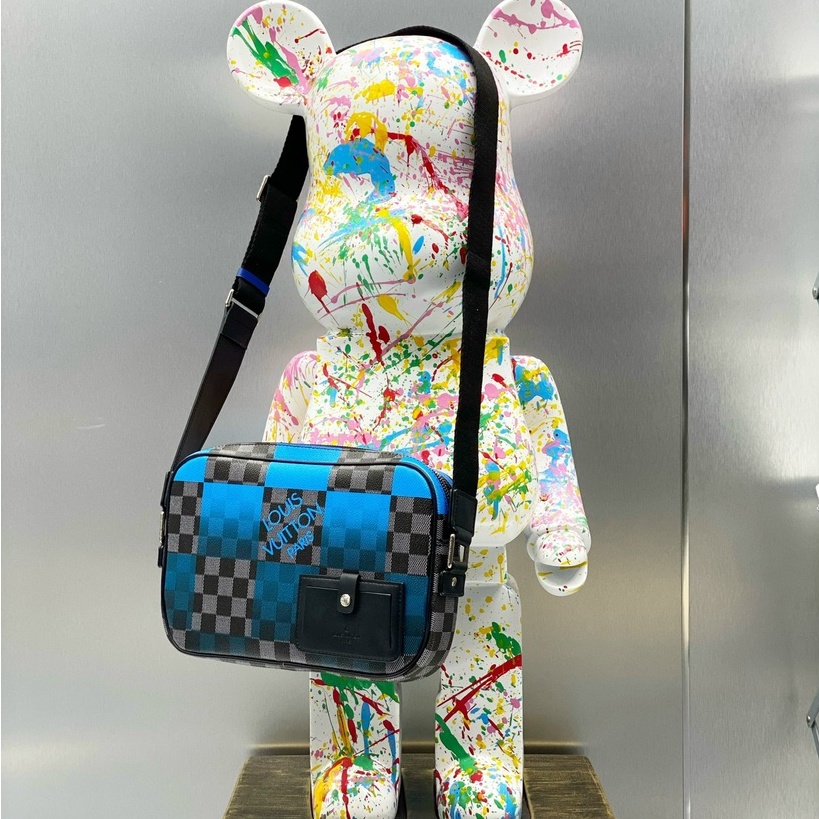 Túi đeo chéo LV Alpha caro