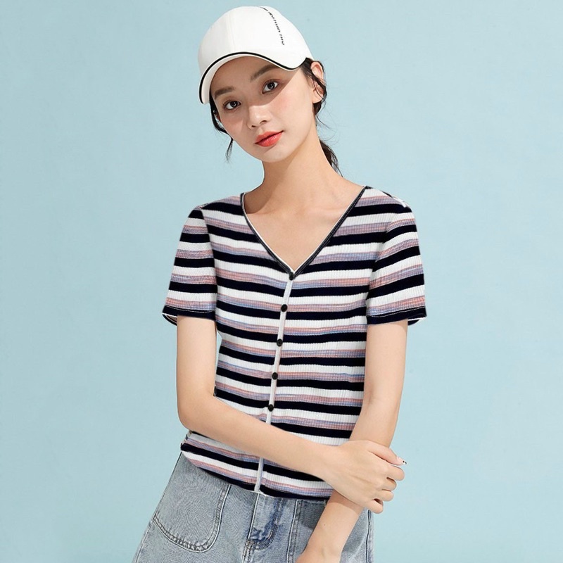 Áo thun gân kẻ sọc cổ V