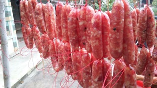 Lạp xưởng tươi Cần Đước