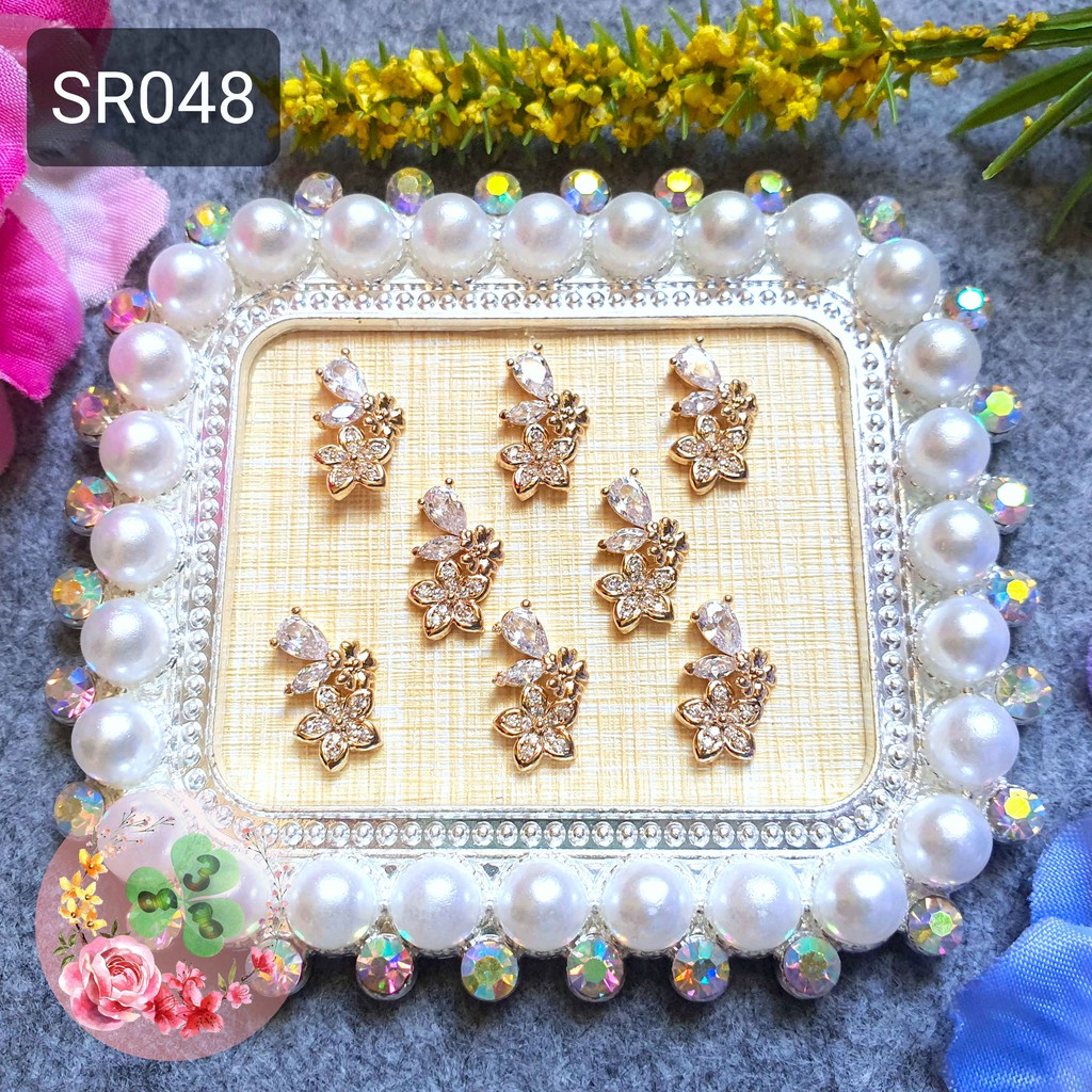 Mã SR048 . Charm kim loại dòng cao cấp đính đá trang trí móng siêu xinh.