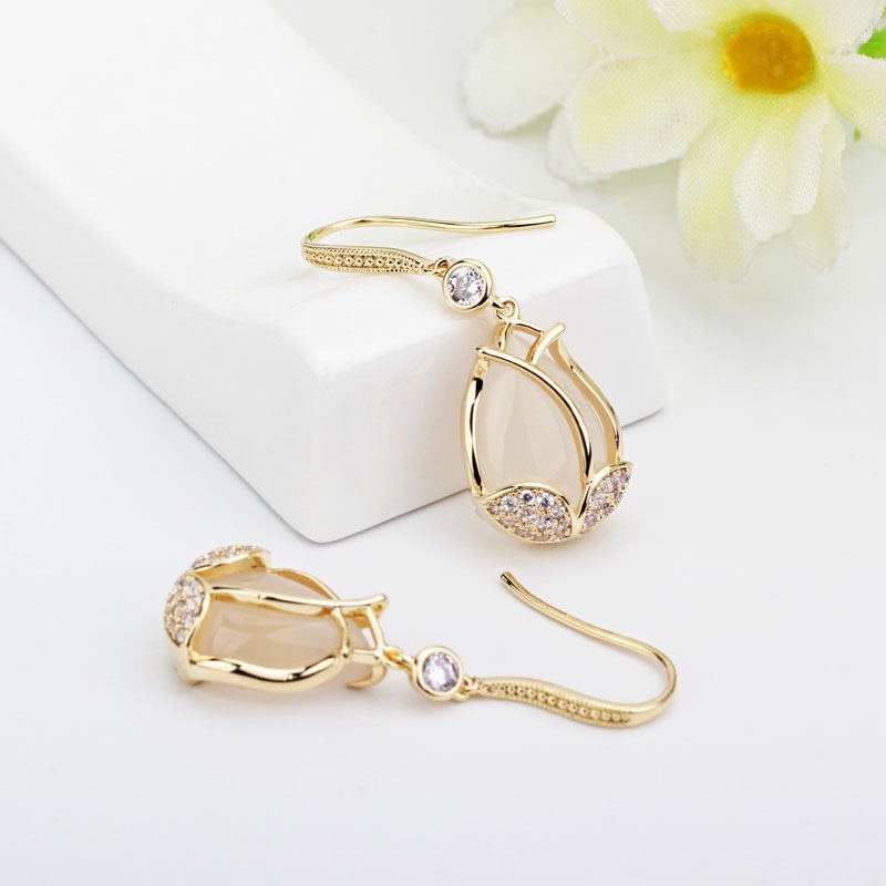 Bông Tai Hình Hoa Tulip Xinh Xắn Theo Phong Cách Hàn Quốc