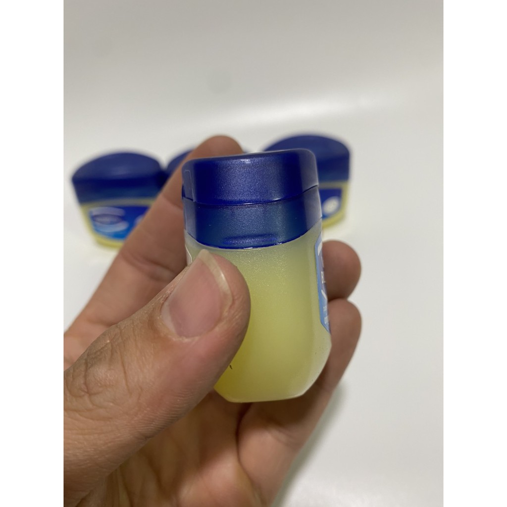 Hũ 50ml Sáp dưỡng ẩm Vaseline Blue seal 50ml Kem dưỡng ẩm đa năng.-Mỹ
