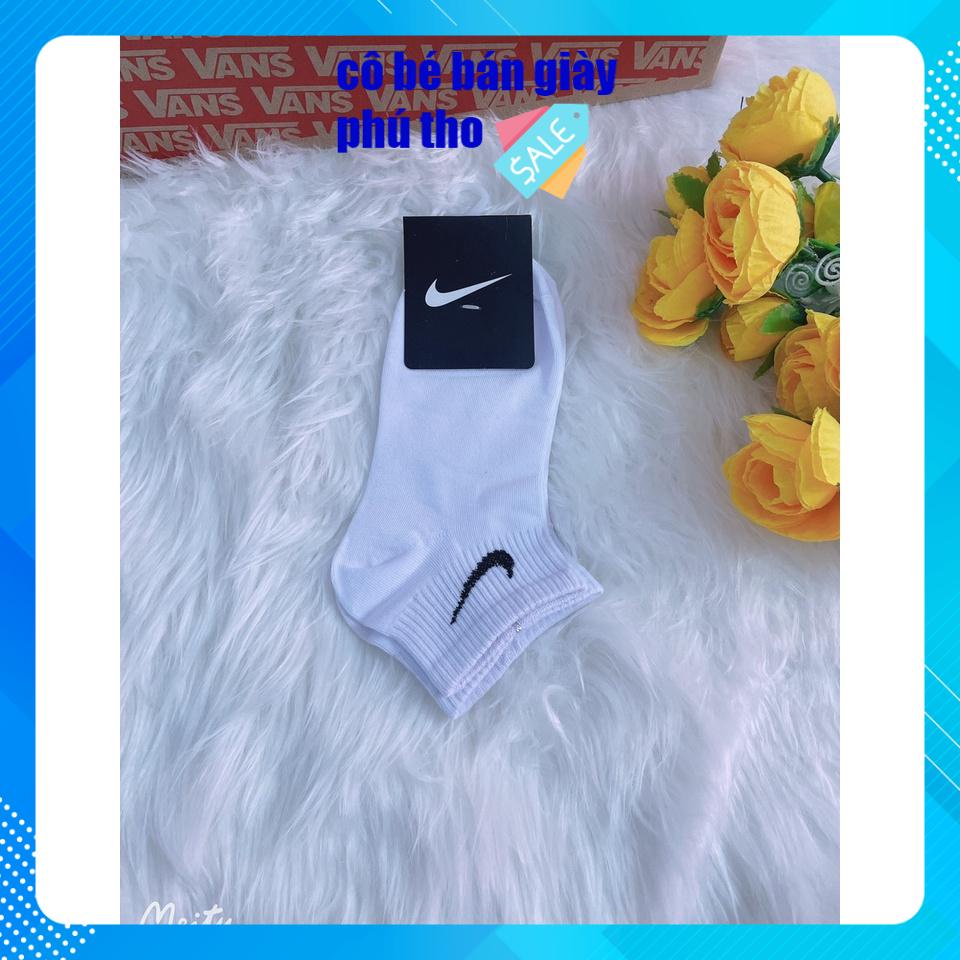 Tất thể thao nike giá rẻ