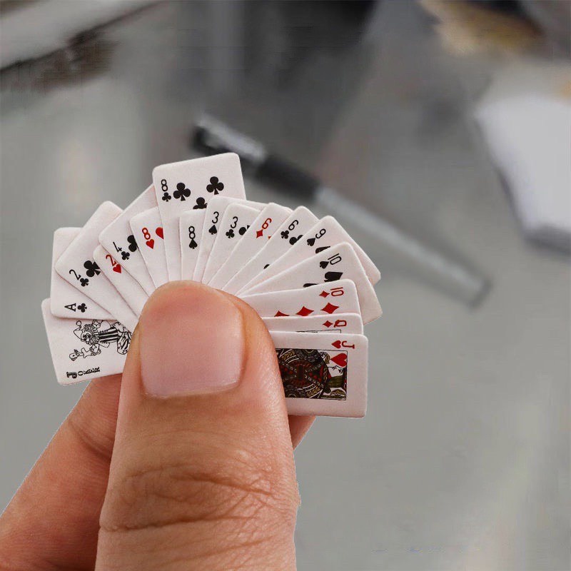 Bộ bài Tây Poker siêu mini tí hon N01069