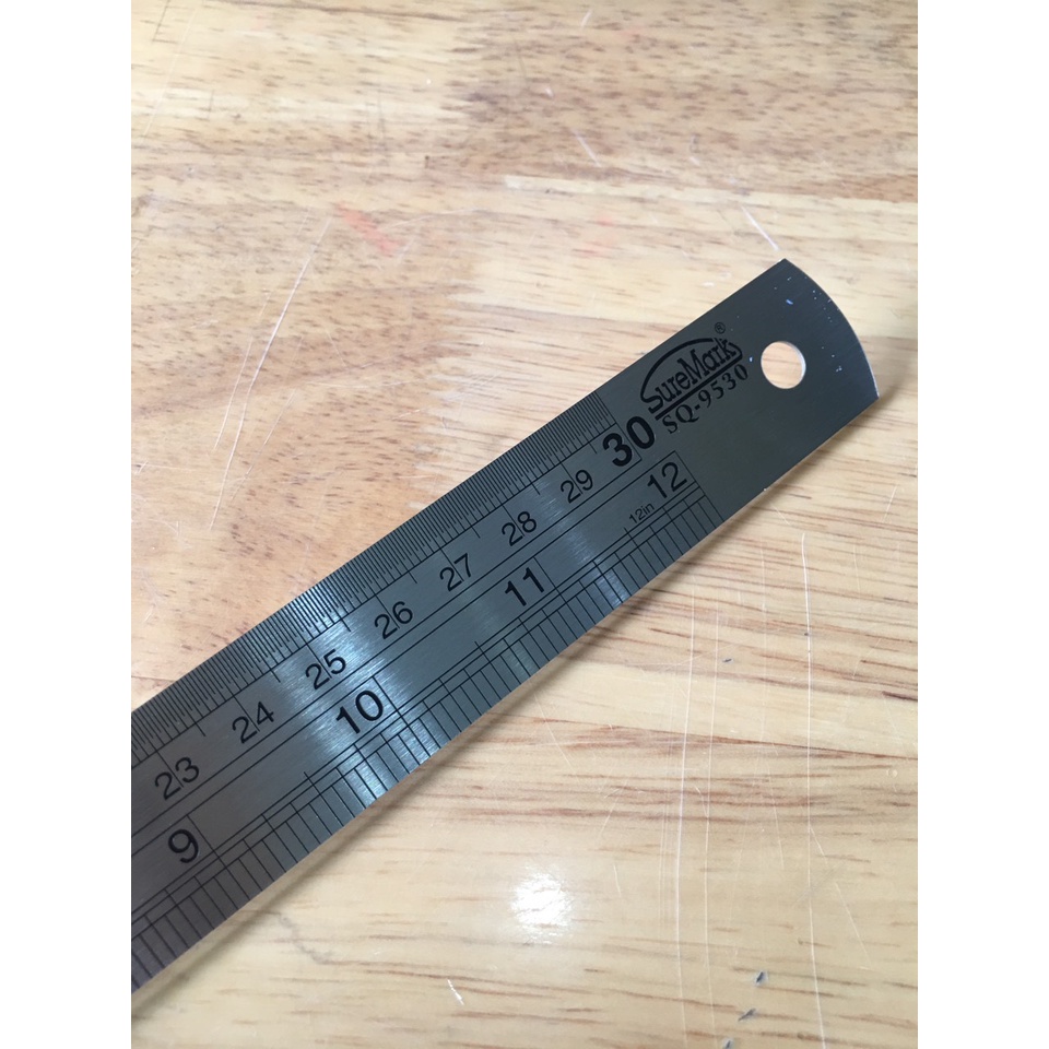 Thước kim loại Suremark SQ-9530 30cm