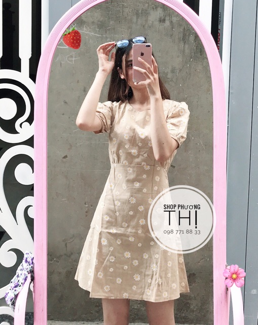 Váy hoa cúc cổ tròn cộc tay hai màu - đầm hoa cúc vintage (hình shop tự chụp/sẵn) | BigBuy360 - bigbuy360.vn