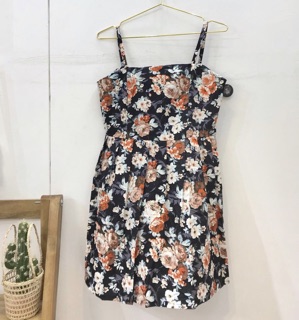 Đầm dây hoa freesize
