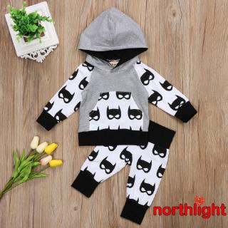 Bộ áo quần tay dài in hình người dơi dễ thương dành cho bé