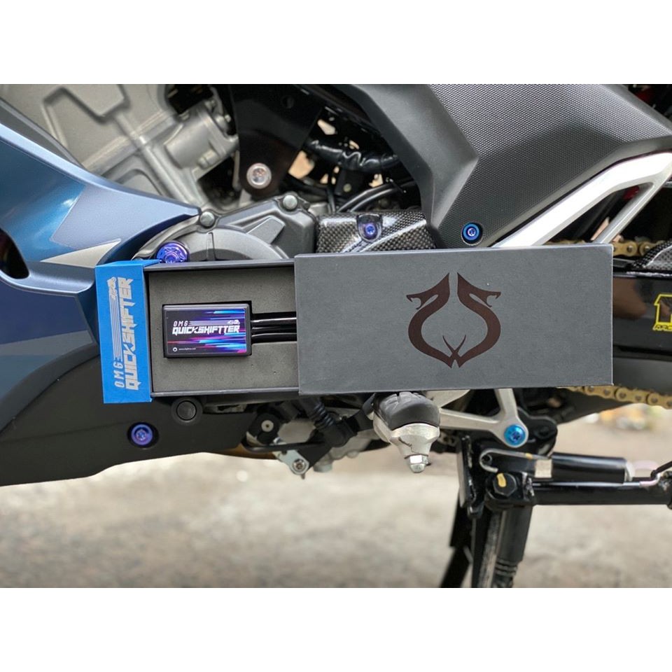 Bộ hỗ trợ sang số nhanh OMG_Quickshifter dành cho các dòng xe côn tay