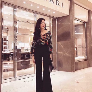 Quần ống loe đủ màu