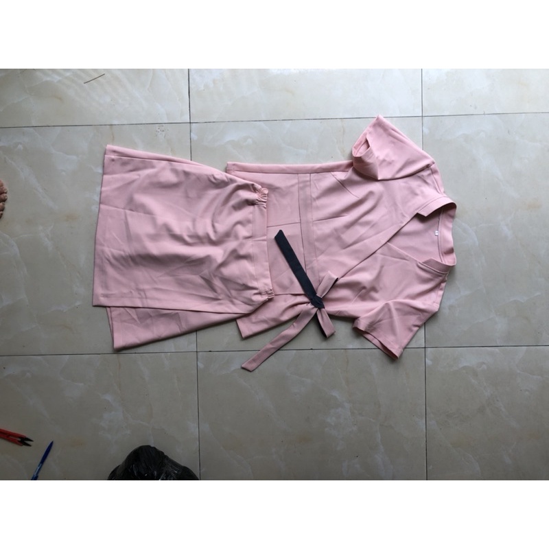 Đồng phục spa kèm thêu logo