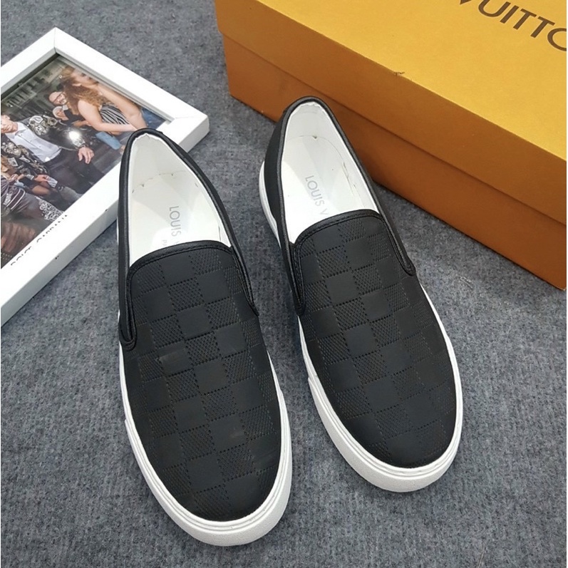 Giầy slip on nam có hoạ tiết ô vông dập nổi, Giầy thời trang phong cách giới trẻ btshop từ 38 đến 42