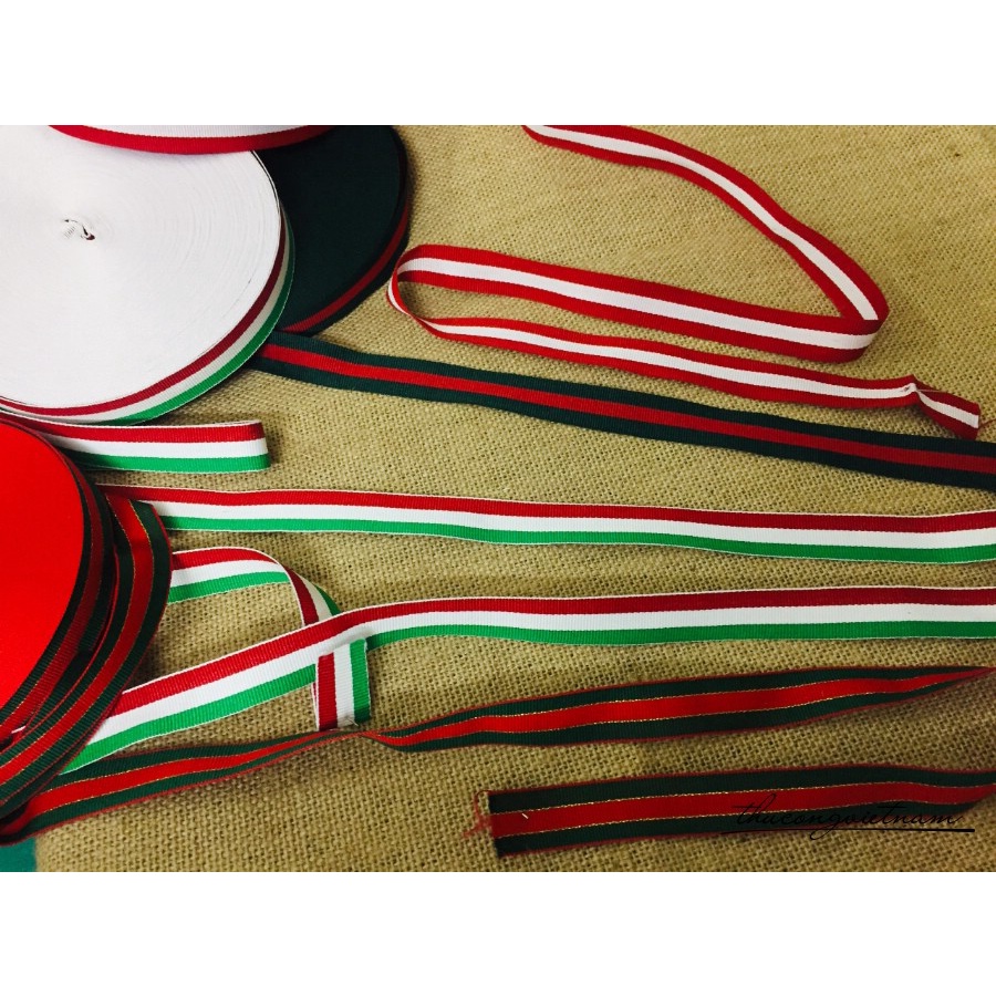 Dây ruy băng Giáng Sinh