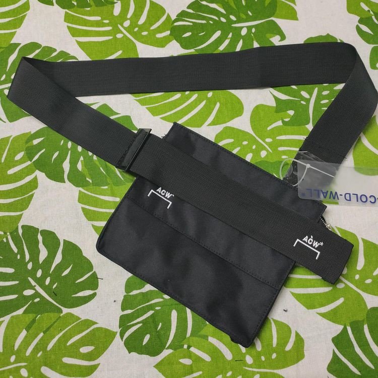 Túi đeo chéo A-COLD-WALL* utility cross body bag fw20