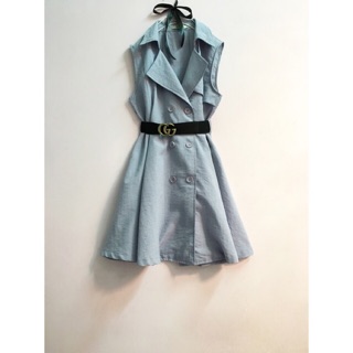 Đầm vest nút xoè bồng