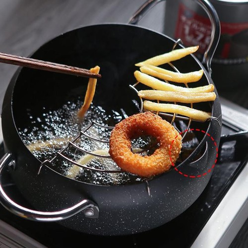(Tặng Kèm Vỉ Gác Chảo Dầu) Nồi Chiên Ngập Dầu Lọc Dầu Size 18cm