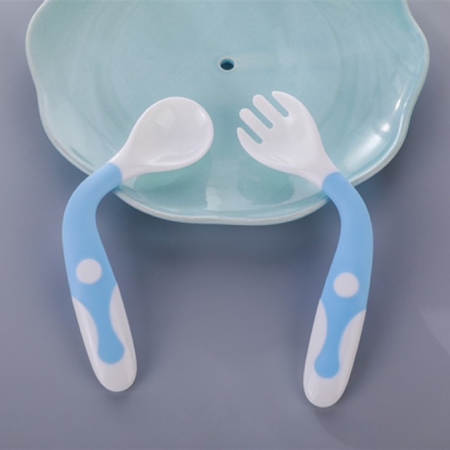 (Hàng cao cấp hộp riêng) Bộ thìa nĩa Silicon uốn cong cho bé tập ăn dặm