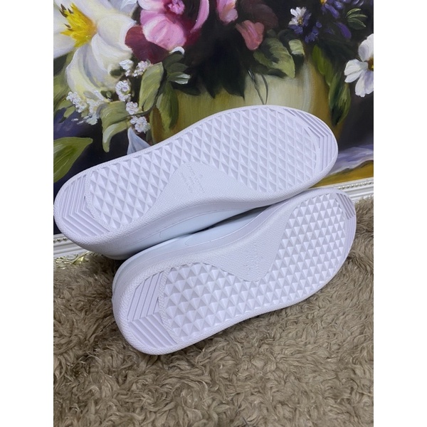 Giày thể thao size 39