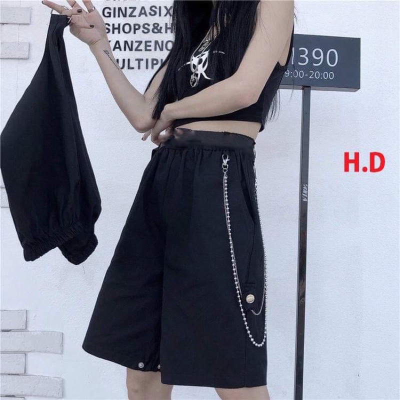 Set áo croptop 3 lỗ + quần jogger hở gối tháo rời thành quần sooc