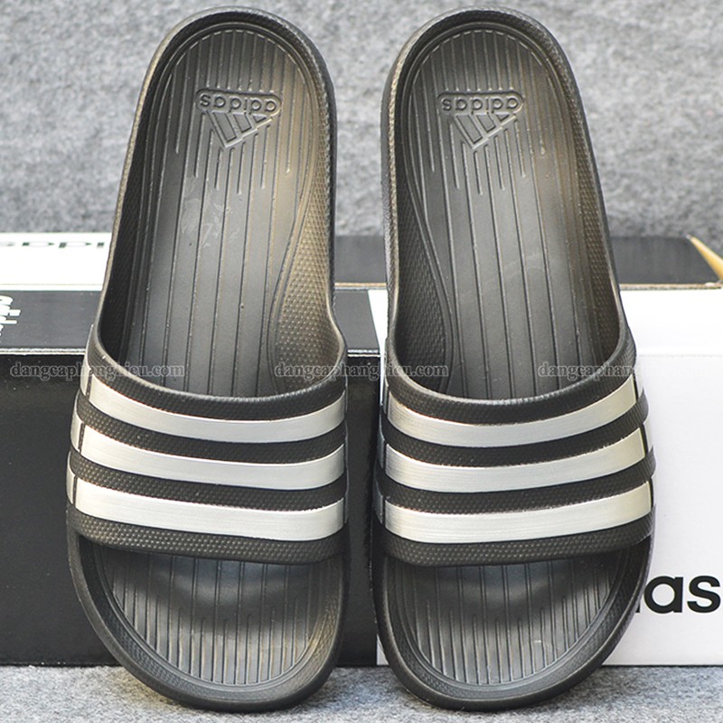DÉP ADIDAS DURAMO CHÍNH HÃNG MÀU ĐEN SỌC BẠC