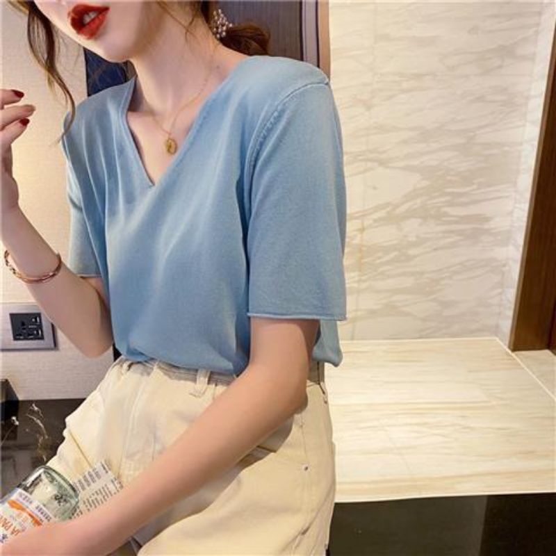 Áo Thun Nữ Tay Ngắn Cổ Tim Form Rộng