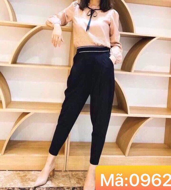 Quần Bom Umi Hàn Cạp Chữ Siêu Hot
