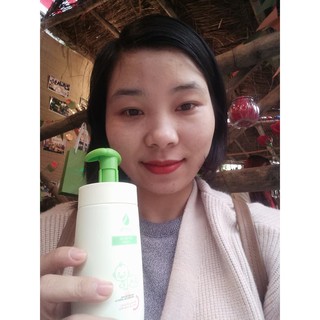 Dầu tắm gội lá sen
