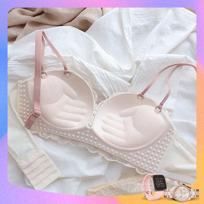 Áo lót ko gọng phối ren cup ngang sang chảnh có bàn tay nang ngực.