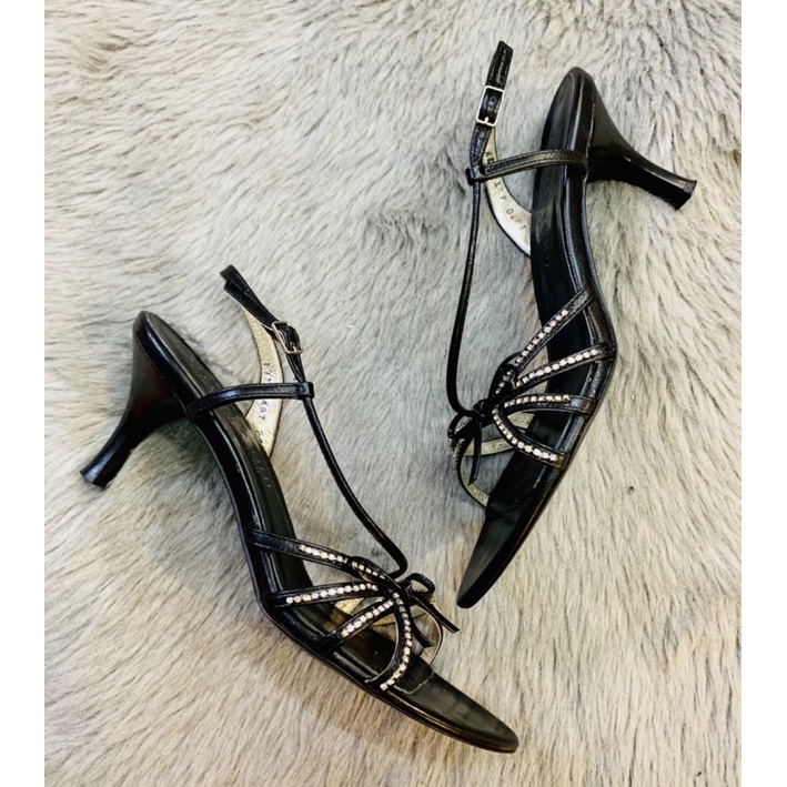 Giày nữ 2hand size 37+