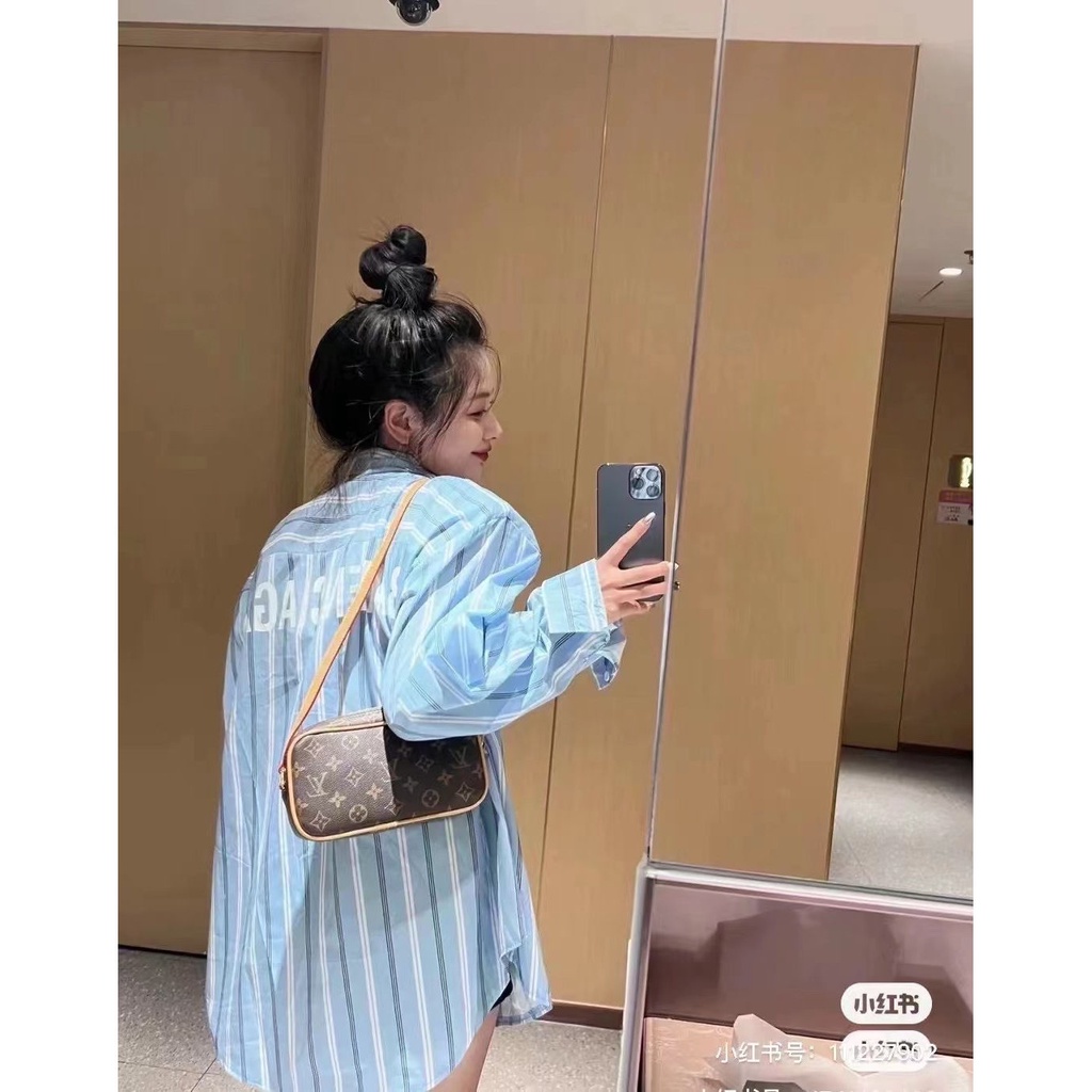 Áo Sơ Mi Dài Tay Dáng Rộng Họa Tiết Kẻ Sọc In Chữ Phong Cách Hàn Quốc Thời Trang Mùa Thu Hàng Mới