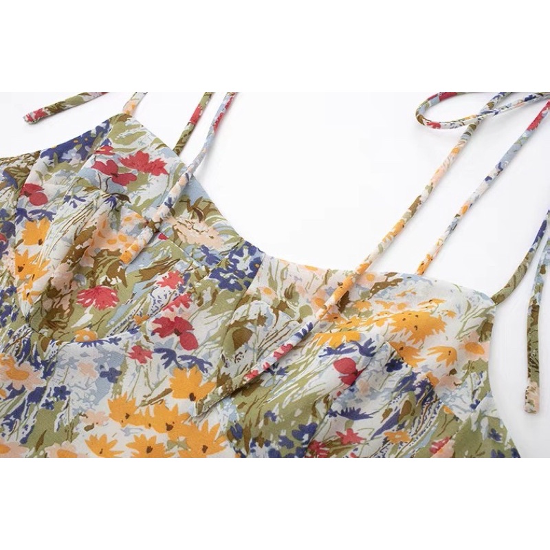 Váy hai dây hoa nhí xinh xắn