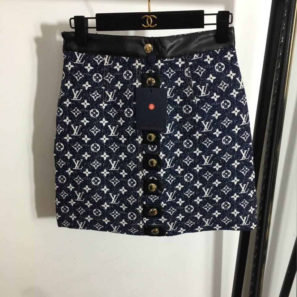 Chân váy nữ thời trang cao cấp Louis Vuitton LV phong cách quyến rũ, thu hút