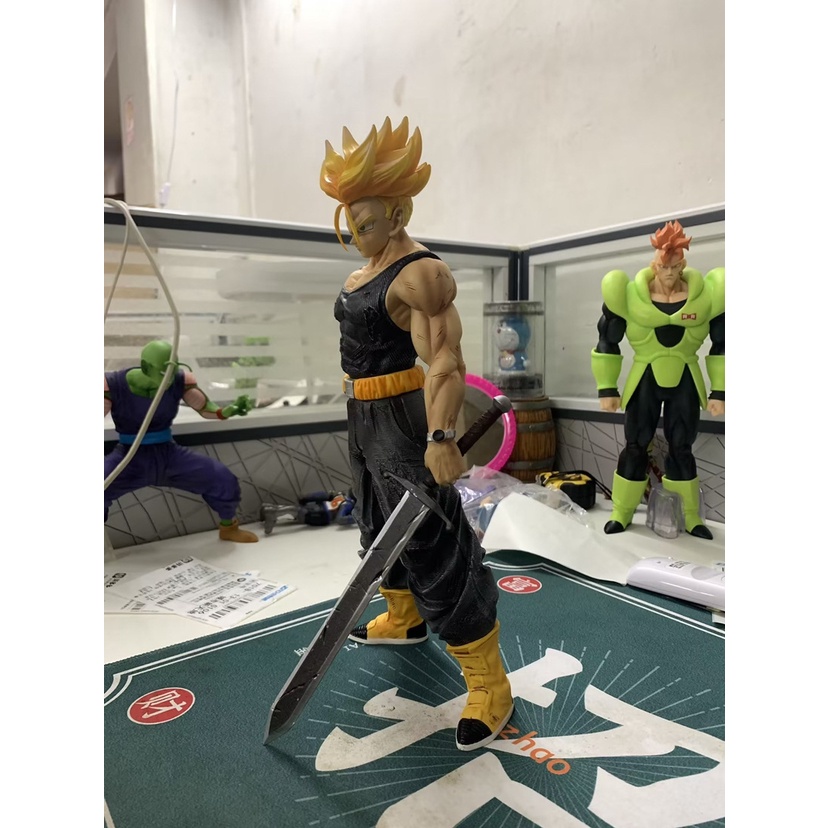 (30cm) Mô hình Black Trunks Cực Ngầu - Mô hình Dragonball