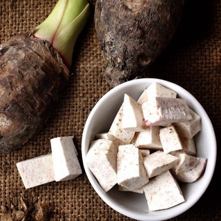 Khoai Môn Trắng 500gram, Cắt Sẵn Đóng Khay Sach Sẽ Đảm Bảo Vệ Sinh An Toàn Thực Phẩm, Giao Nhanh Hoả Tốc 1-2h (HCM)