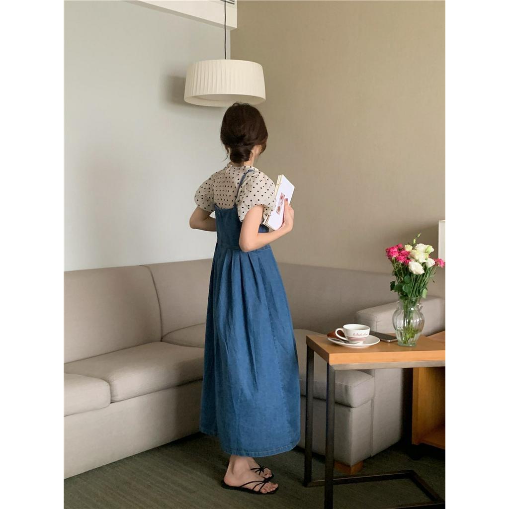 Bộ Áo Sơ Mi Chấm Bi Ngắn Tay Phối Chân Váy Yếm Denim 51489