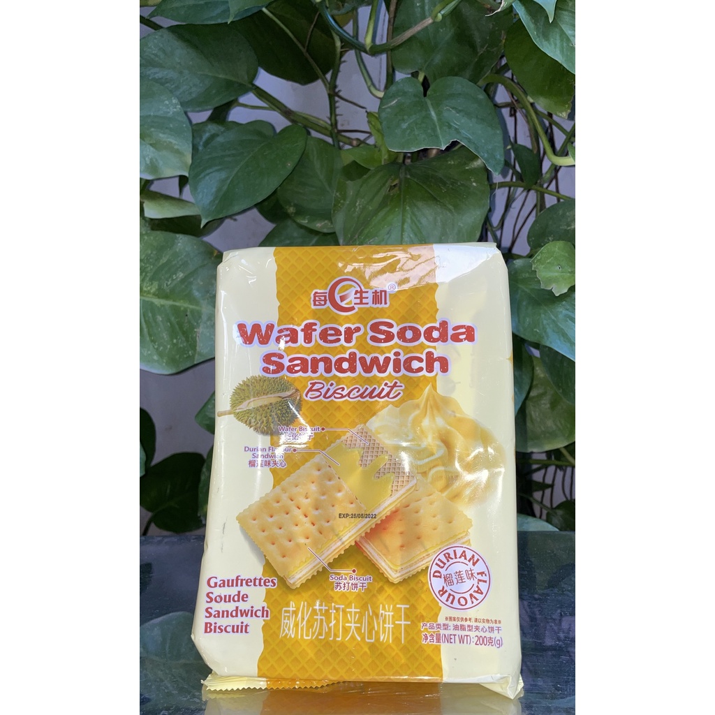 Bánh Quy Xốp Kẹp Kem Hong Kong Wafer Soda Sandwich Biscuit Vị Sầu Riêng (Gói 200g)