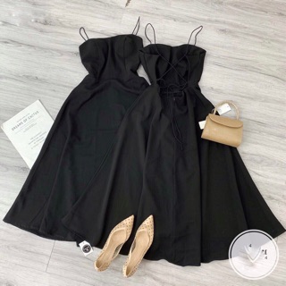 Đầm đen midi đan lưng