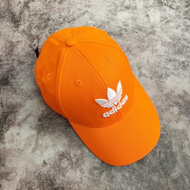 Mũ lưỡi chai cam