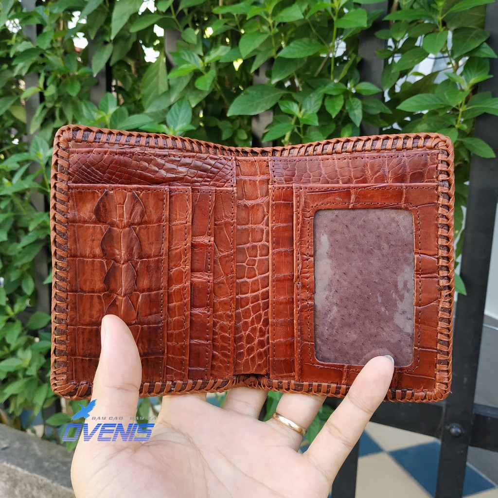 Ví cá sấu nguyên con