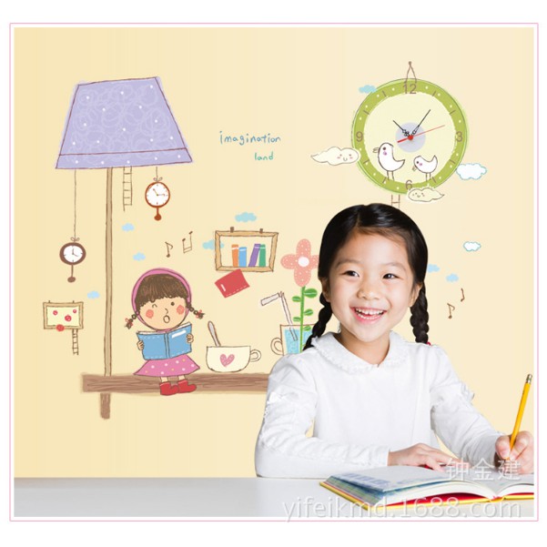 Decal Trang Trí Tường Kèm Đồng Hồ Dán Tường- Bé Đọc Sách tuổi thơ ( Cao Cấp )