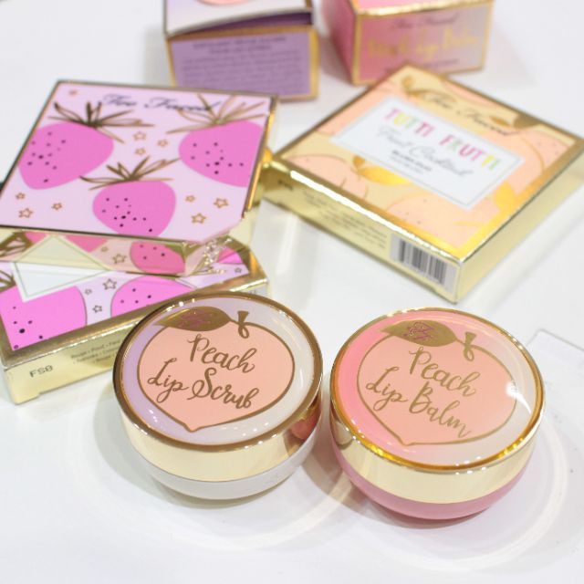 Son dưỡng và tẩy tế bào chết môi Too Faced Peach Lip Balm & Peach Lip Scrub