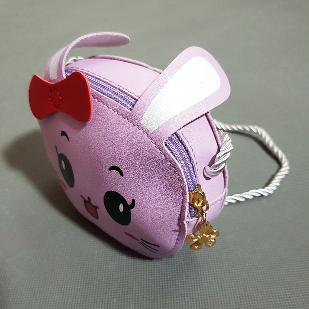 Túi đeo chéo mèo nơ va thỏ ăn cà rốt xinh xắn cho bé gái nhỏ diện đầm
