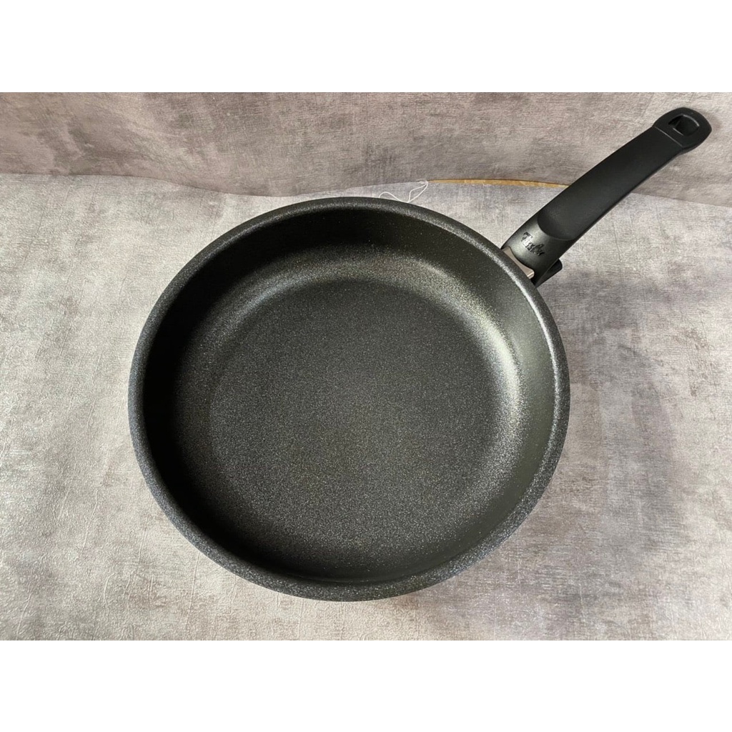 CHẢO FISSLER ADAMANT PREMIUM 24CM
