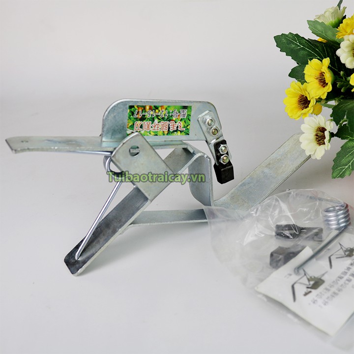 Kẹp khoanh vỏ điều tiết cây lưỡi bóc loại to - D64