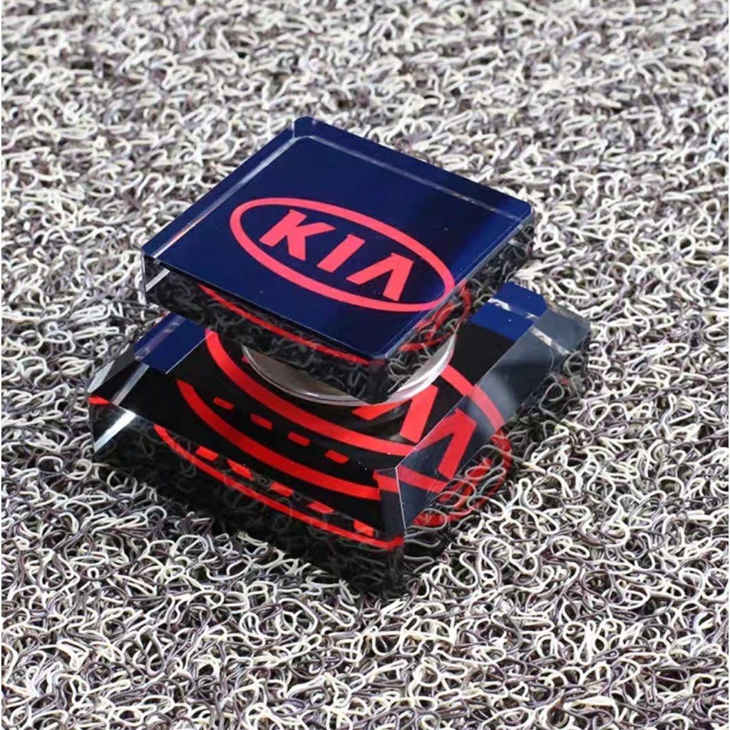 Nước hoa thủy tinh in logo các hãng xe ô tô, xe hơi để trên taplo - Tặng kèm đế dán taplo và lọ nước hoa ngẫu nhiên