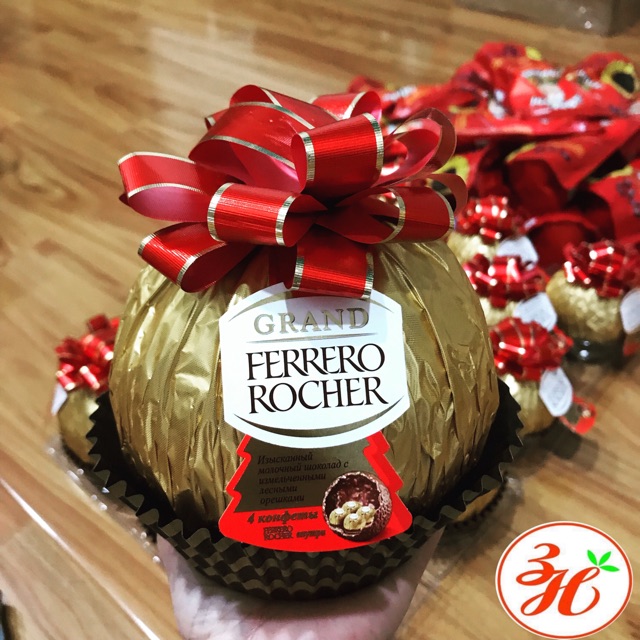 Quả cầu Socola Ferrero Rocher 240g date T4/20 - Nga