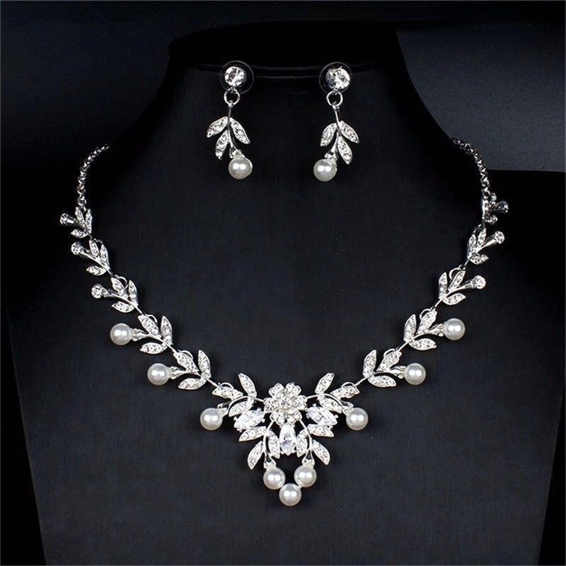 Bộ Vòng cổ + Bông Tai Đính Kim Cương & Ngọc Trai Trắng