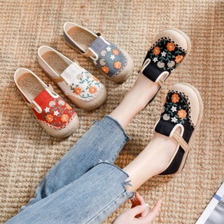 GIÀY THÊU ĐẾ CÓI THÊU HOA RẤT ĐẸP