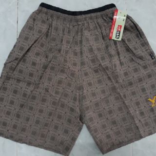 Quần đùi nam mặc ở nhà