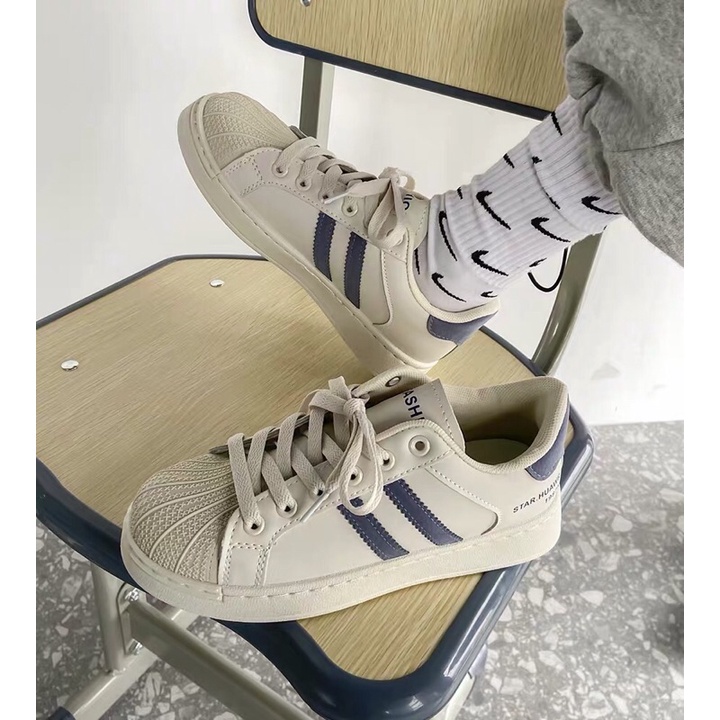 Giày thể thao nữ mũi vỏ sò phong cách thời trang năng động